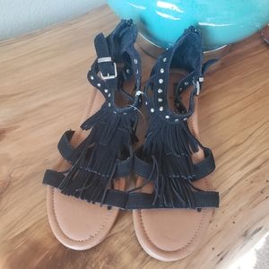 Minnetonka Monaco Fringe Black Sandels Size 7